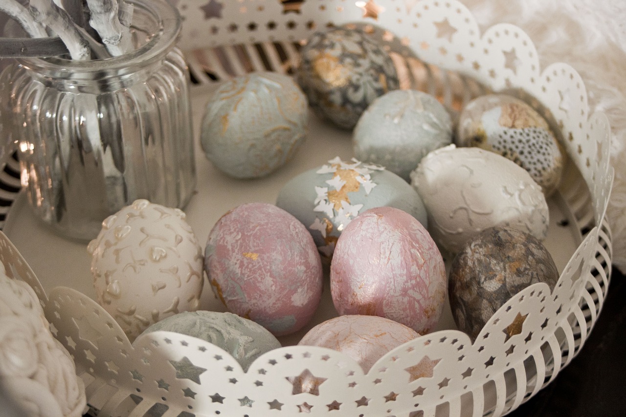 Decorative styrofoam eggs – how to decorate?