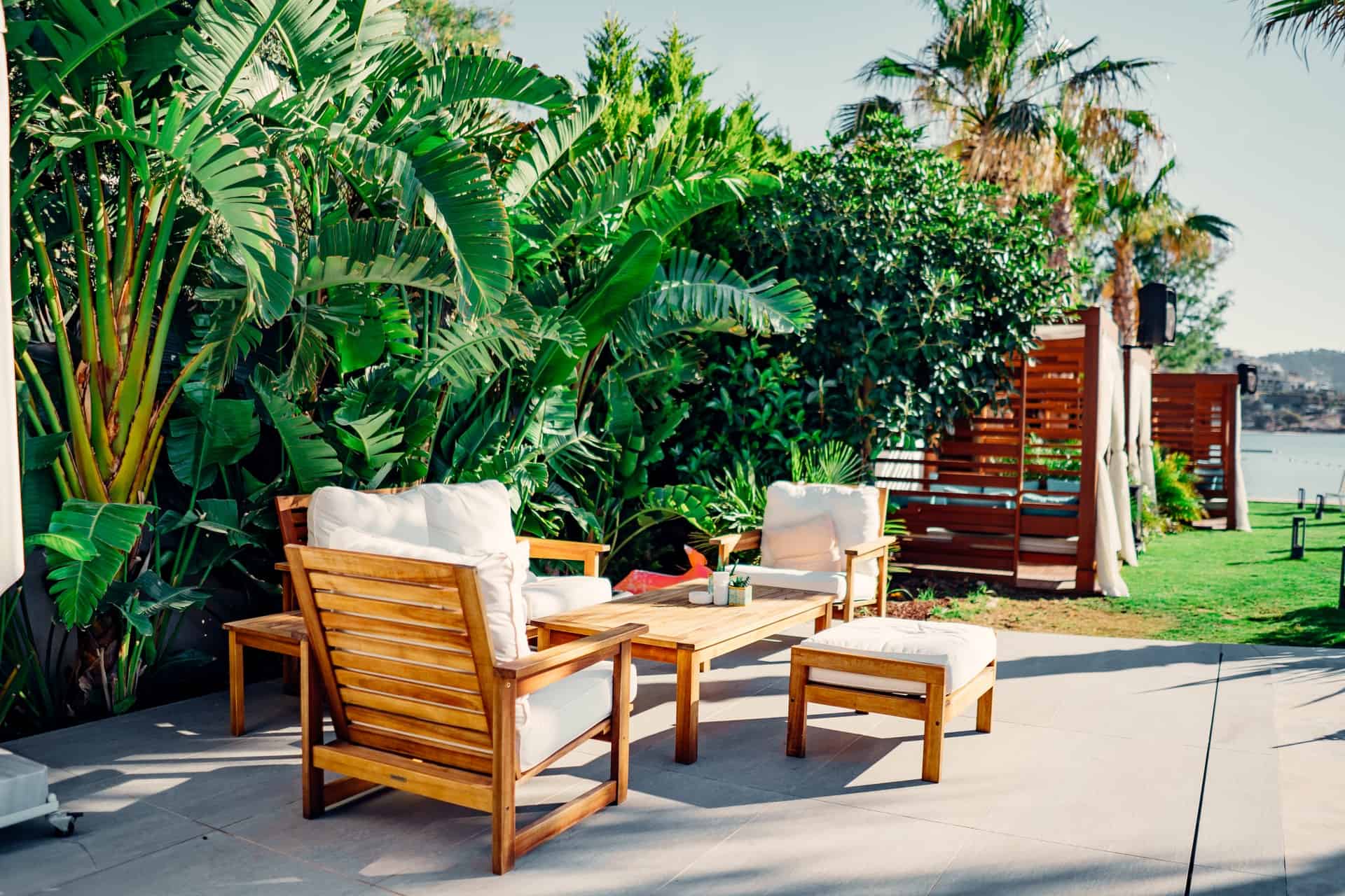 When to buy patio furniture?